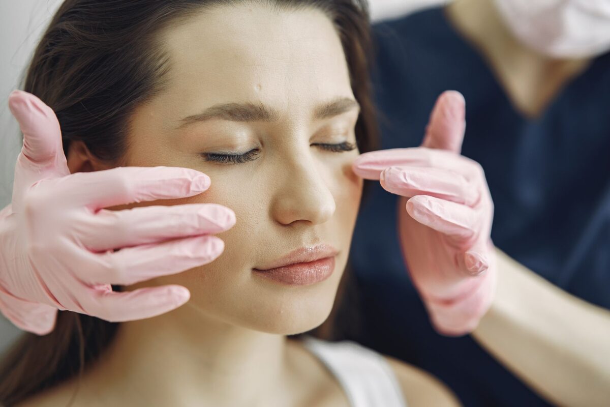 chirurgien esthétique paris se déroule consultation